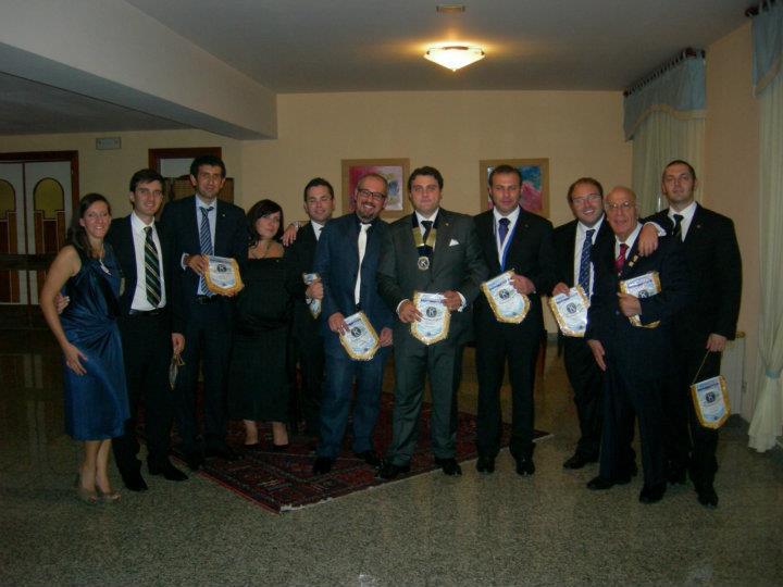 Passaggio delle Consegne Kiwanis Junior Distretto Italia - Acireale 2 Ottobre 2011